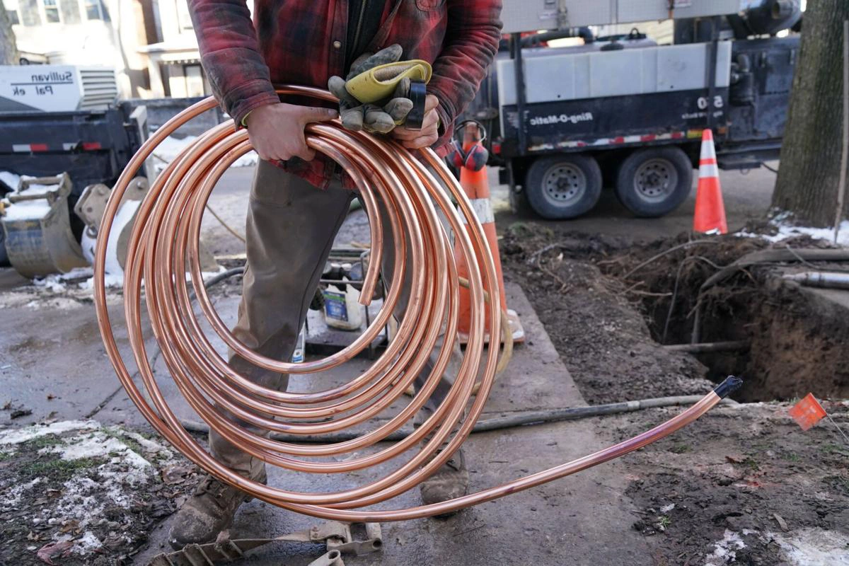 cost to replace lead pipes