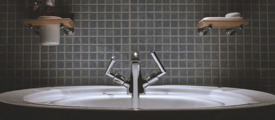 How to Clean Your Sink Drain Yourself