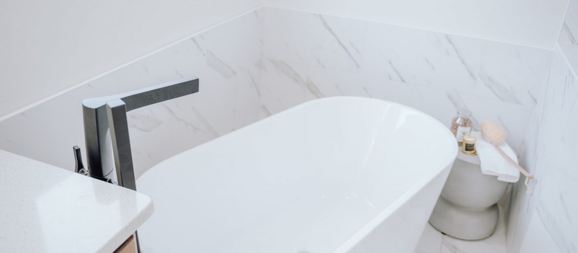 How to Fix a Tub That Won't Drain