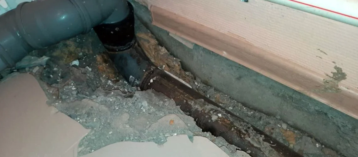 collapsed-sewer-pipe-01